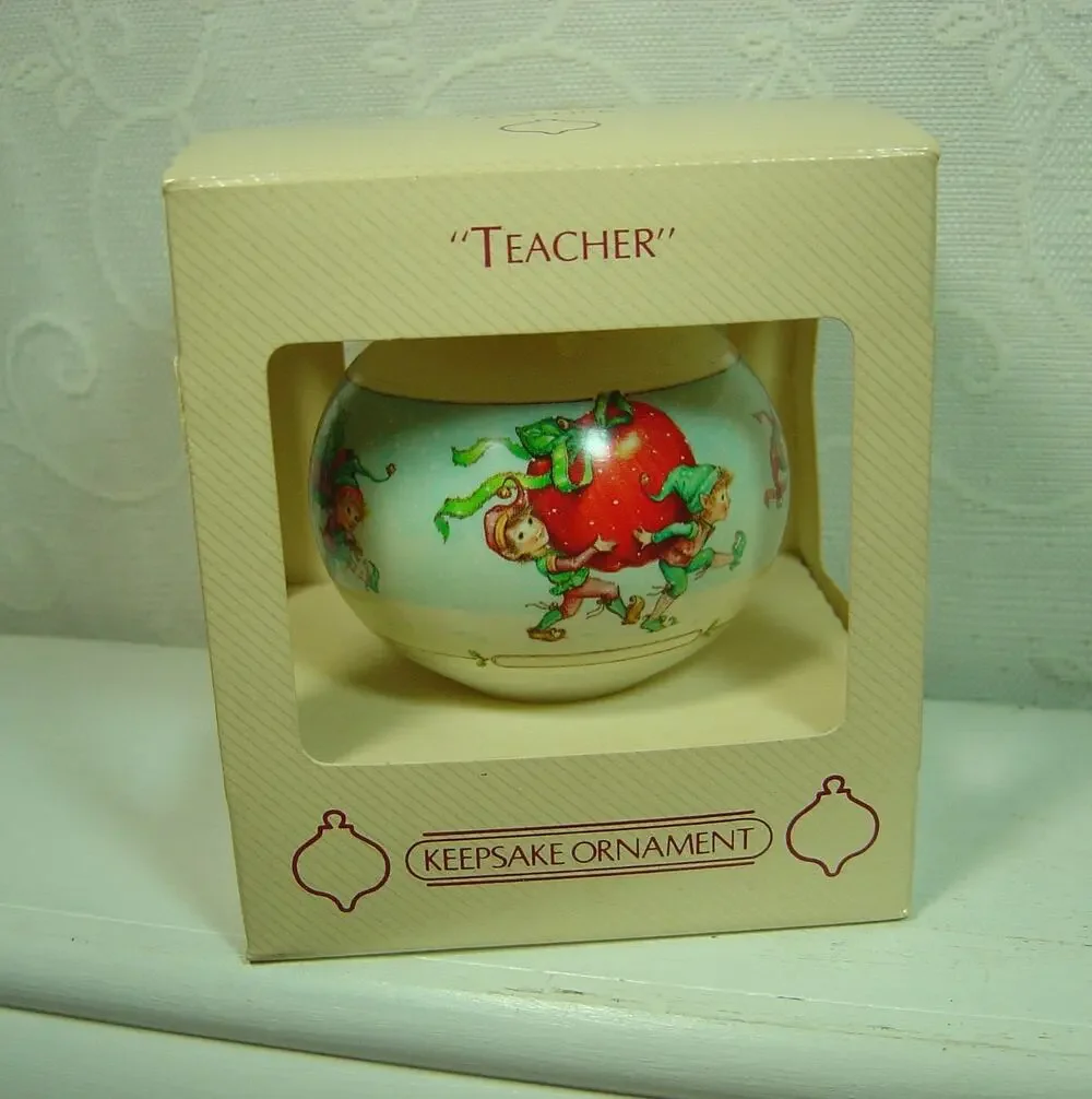 VINTAGE HALLMARK GLASS BALL ORNAMENT-